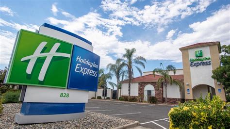 Holiday Inn Express Oakdale, an IHG Hotel .